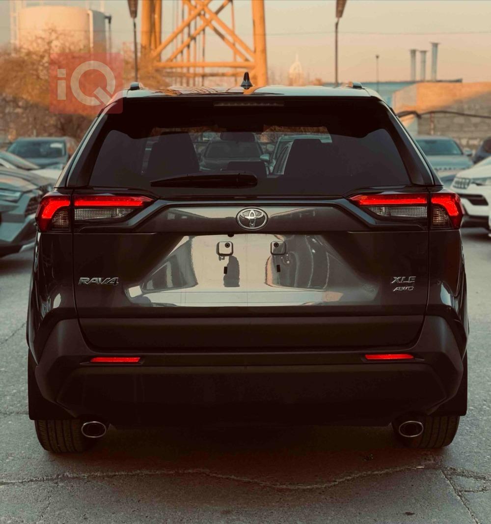 تويوتا راف 4